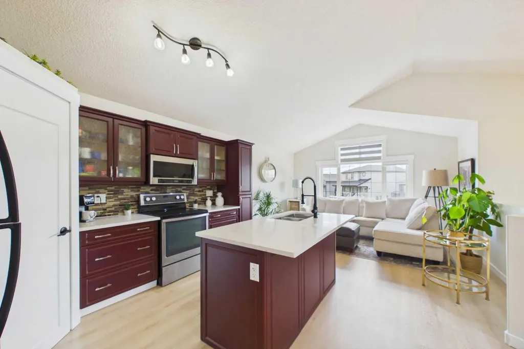 132 Oswald Close Red Deer AB T4P0C1