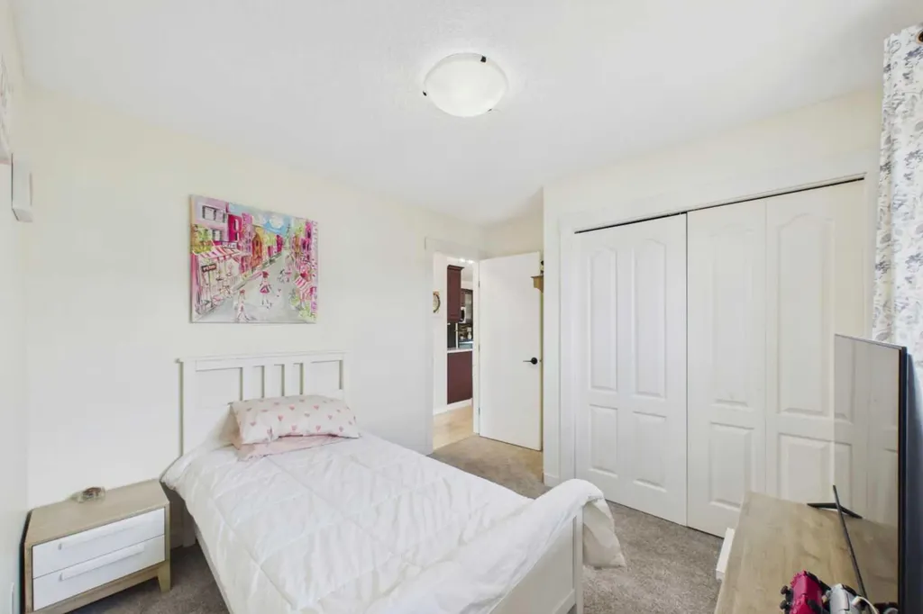 132 Oswald Close Red Deer AB T4P0C1