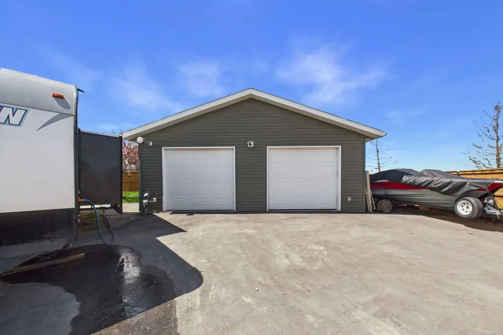 132 Oswald Close Red Deer AB T4P0C1