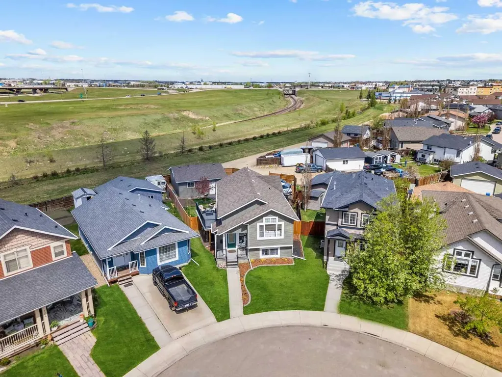 132 Oswald Close Red Deer AB T4P0C1