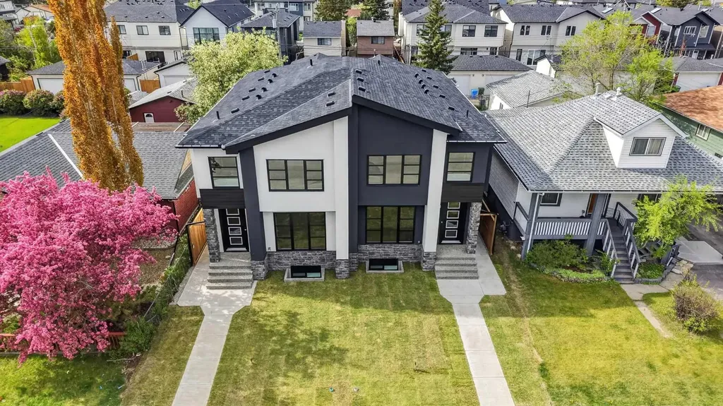 8519 48 Avenue NW Calgary AB T3B 2B1