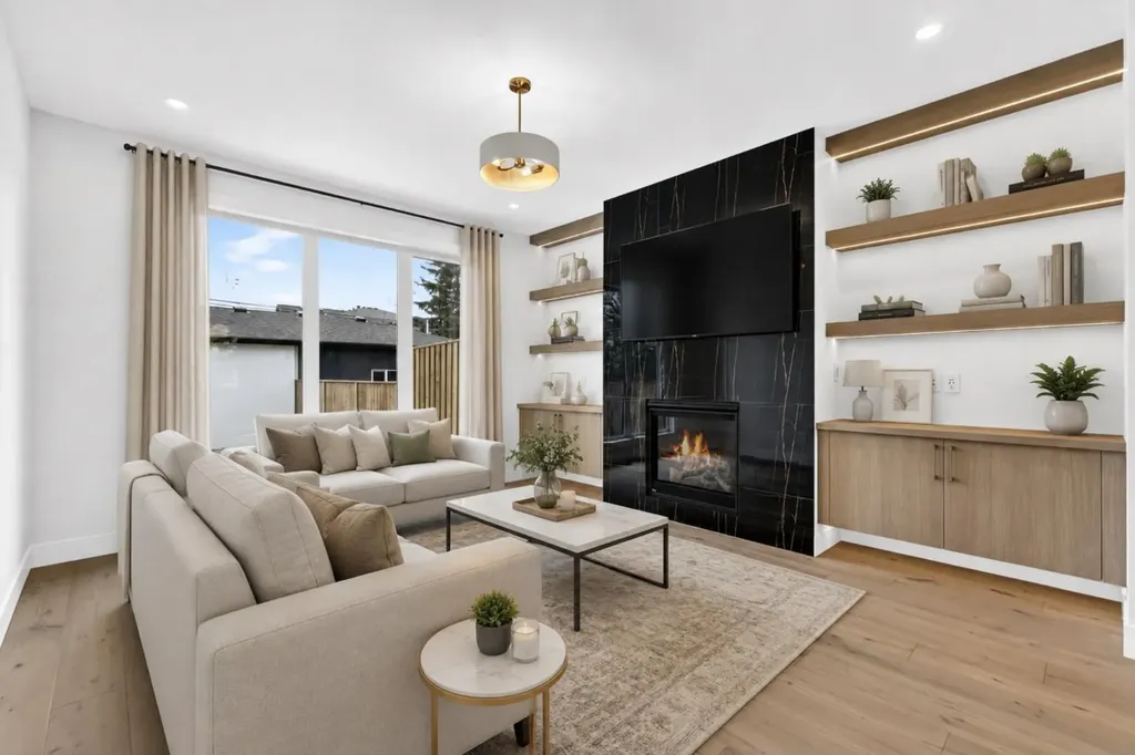 8519 48 Avenue NW Calgary AB T3B 2B1