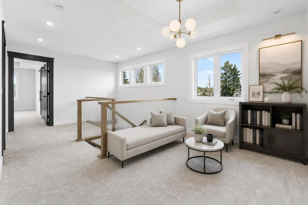 8519 48 Avenue NW Calgary AB T3B 2B1