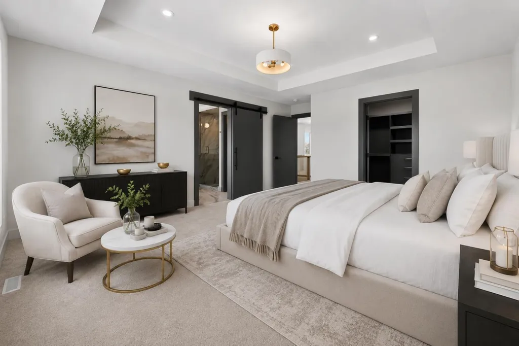 8519 48 Avenue NW Calgary AB T3B 2B1