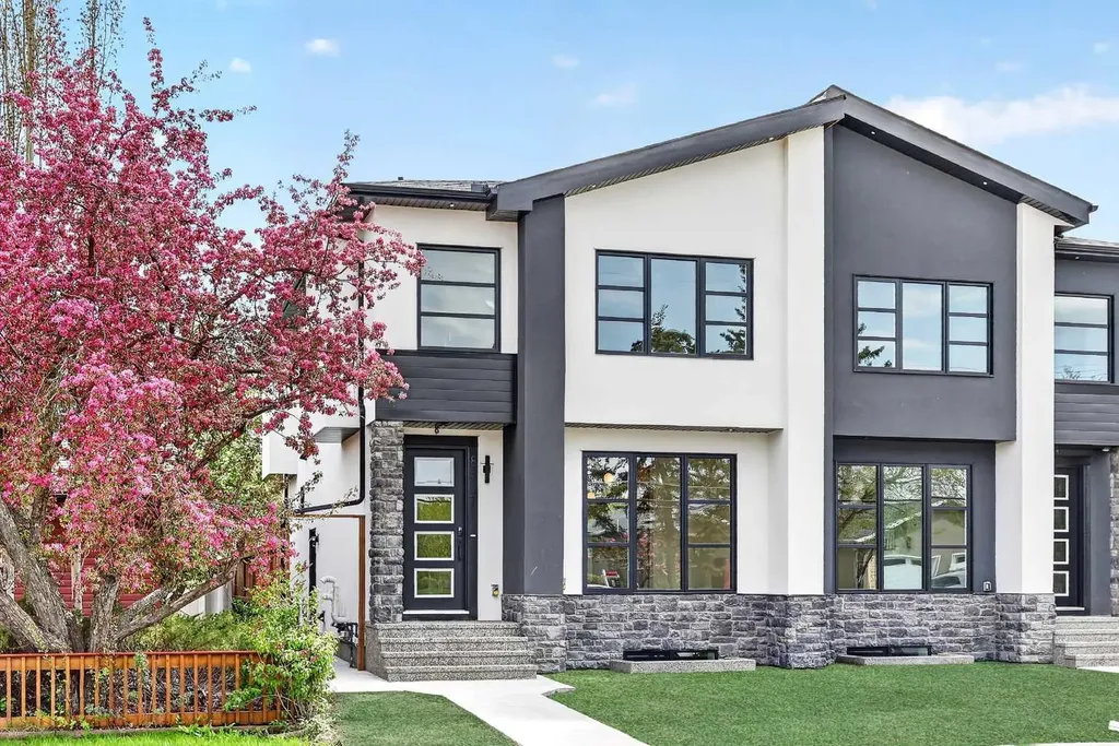 8519 48 Avenue NW Calgary AB T3B 2B1