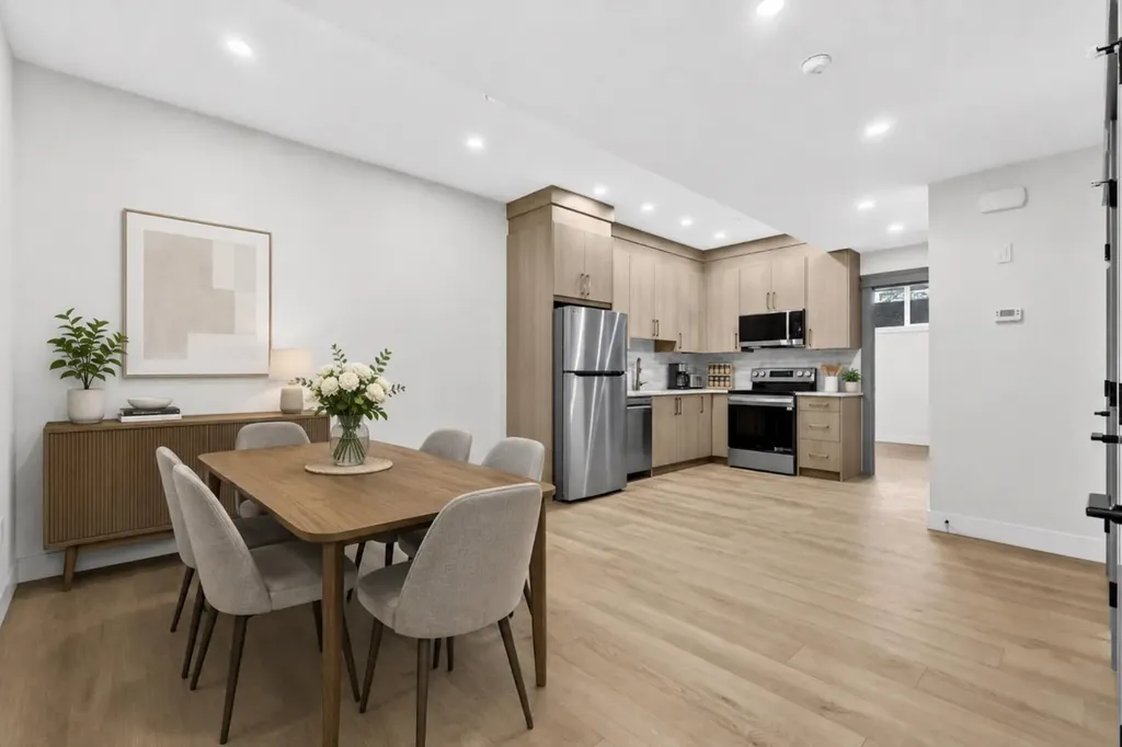 8519 48 Avenue NW Calgary AB T3B 2B1