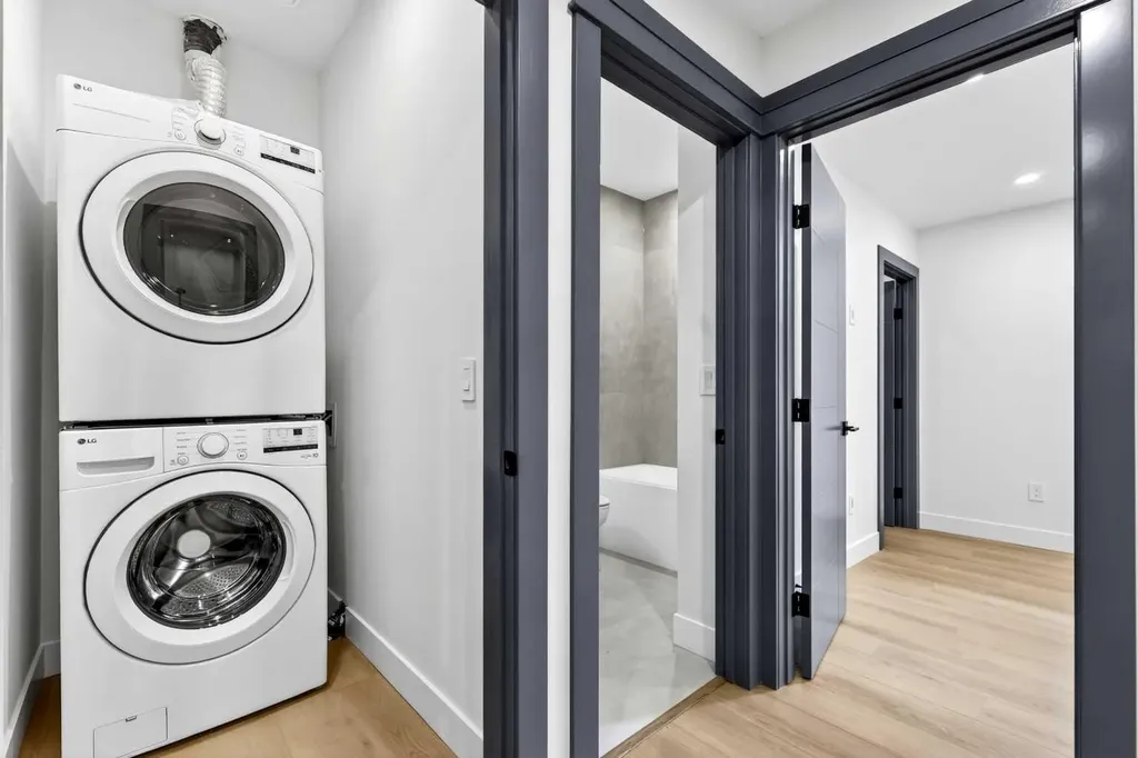 8519 48 Avenue NW Calgary AB T3B 2B1