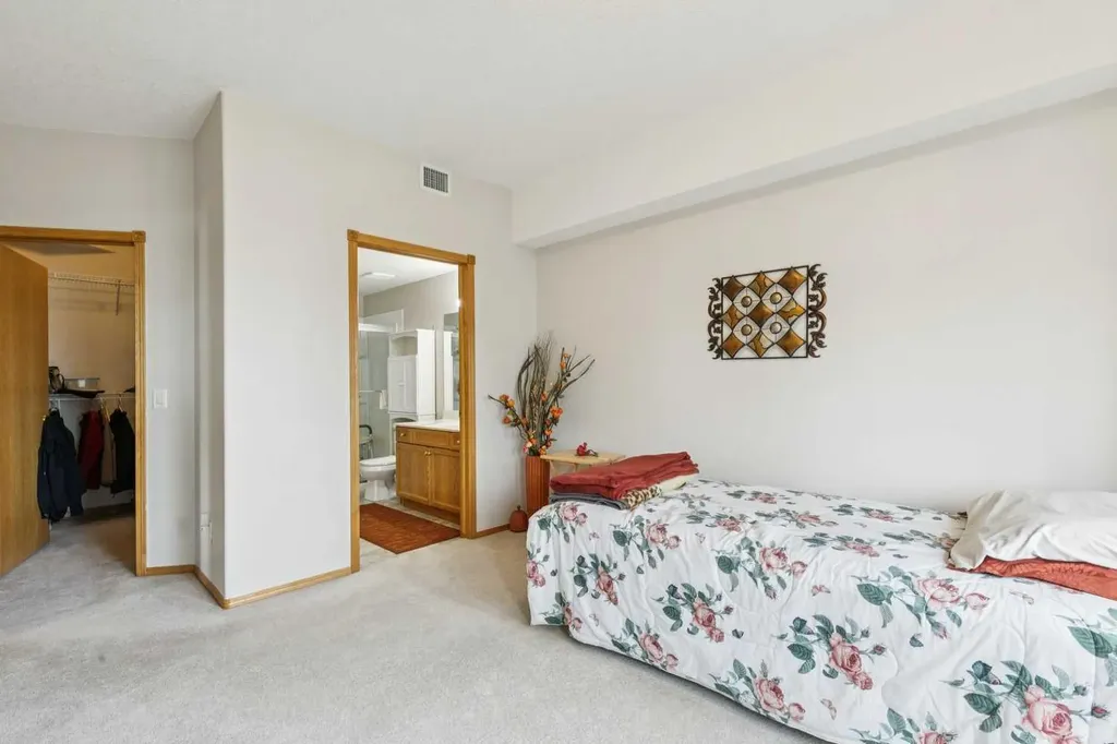 223 Tuscany Springs Boulevard NW Calgary AB T3L 2M2