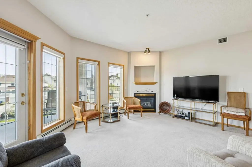 223 Tuscany Springs Boulevard NW Calgary AB T3L 2M2