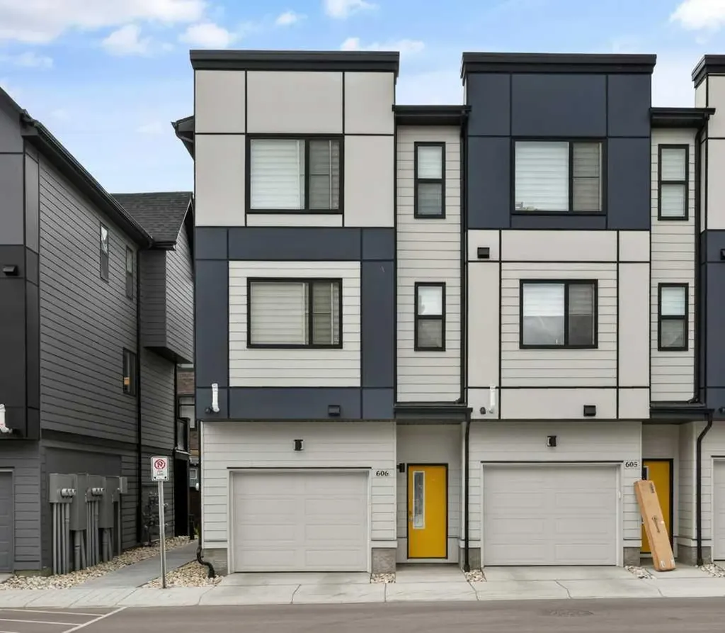 550 Seton Circle SE Calgary AB T3M3Y8