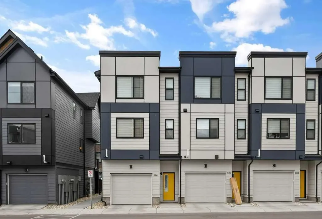 550 Seton Circle SE Calgary AB T3M3Y8