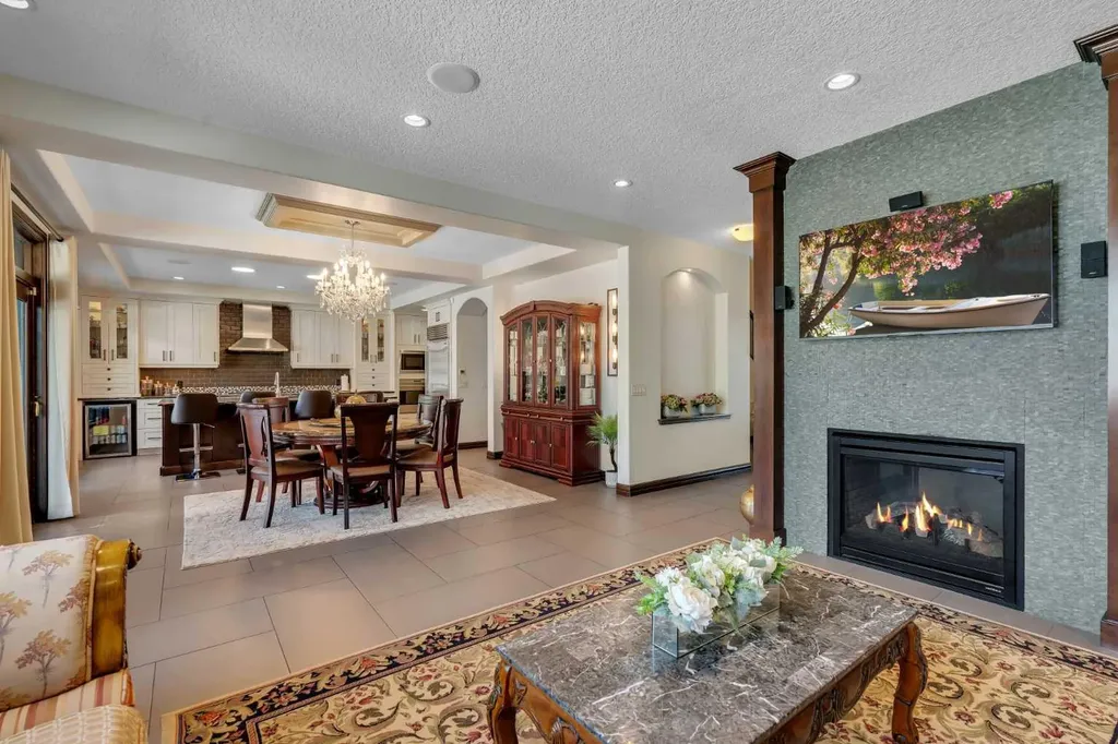 206 West Grove Rise SW Calgary AB T3H 0S3