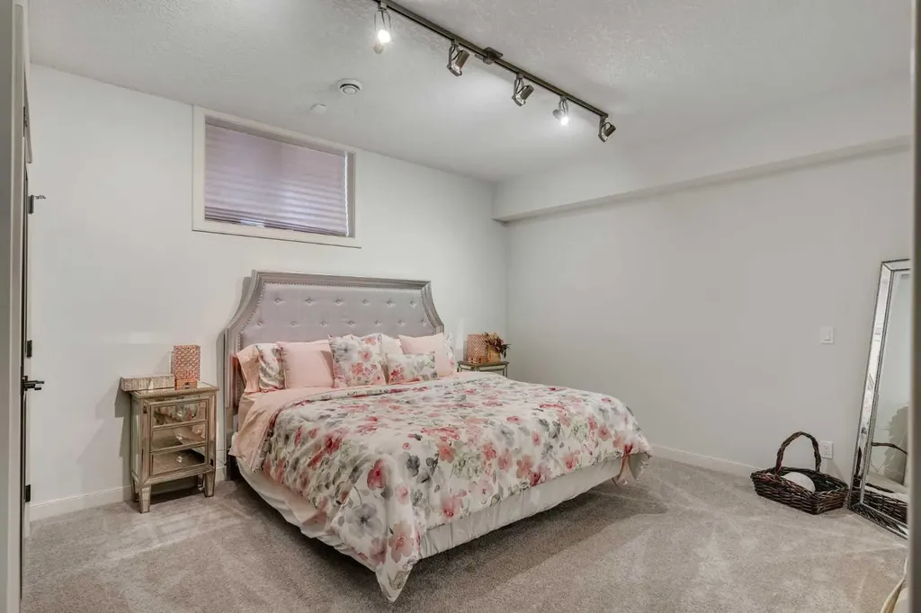 206 West Grove Rise SW Calgary AB T3H 0S3