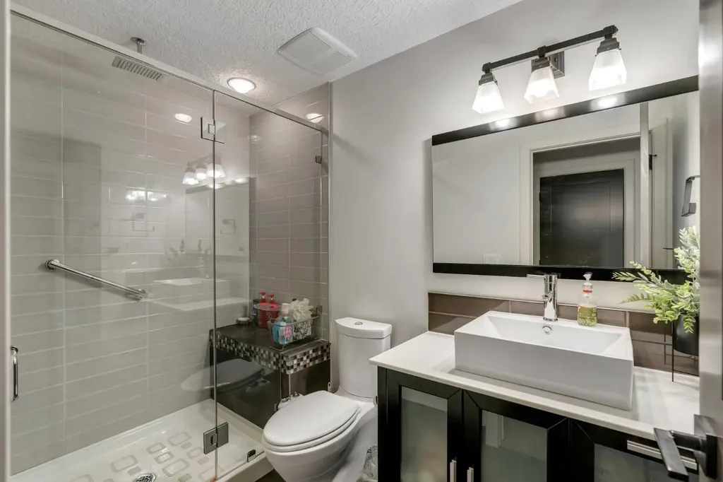 206 West Grove Rise SW Calgary AB T3H 0S3