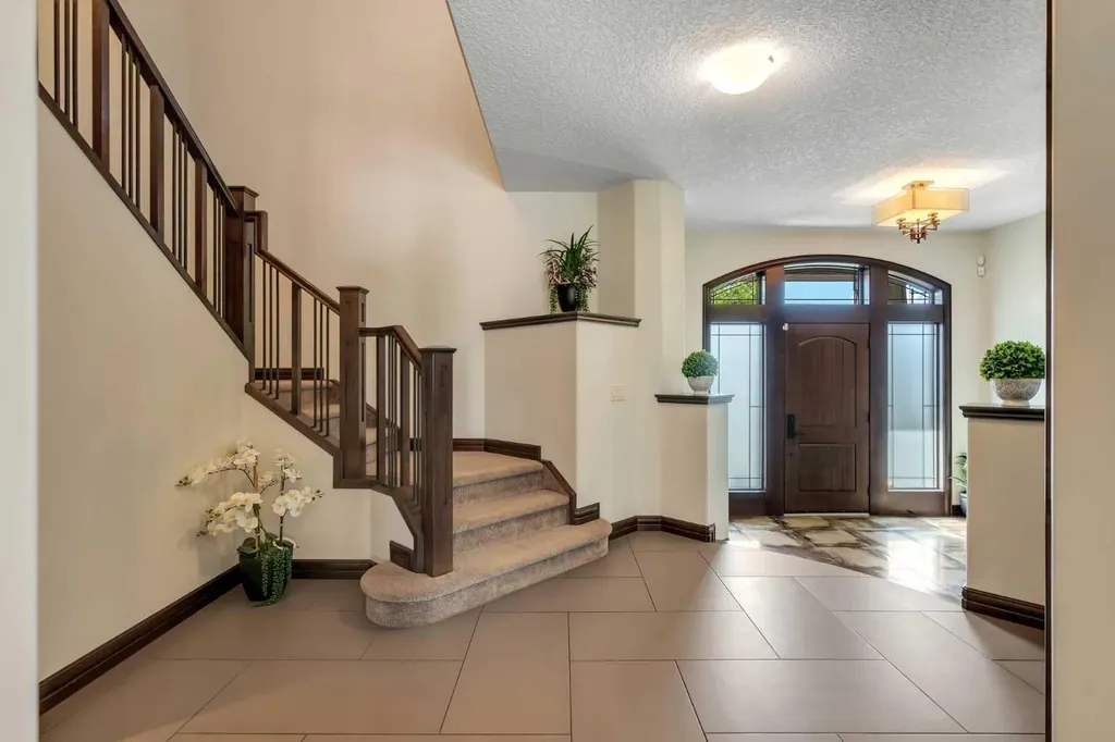 206 West Grove Rise SW Calgary AB T3H 0S3