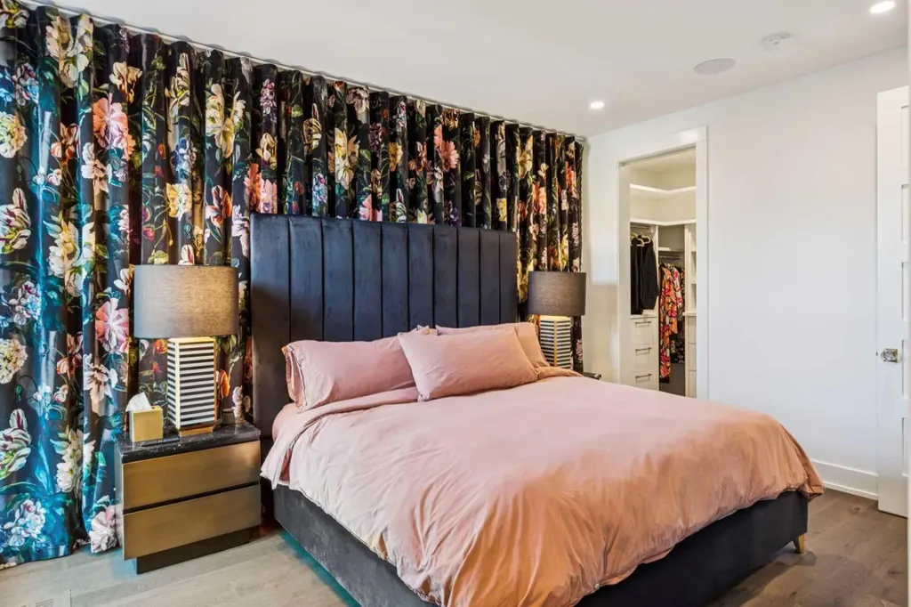 3813 1a Street SW Calgary AB T2S 1R4
