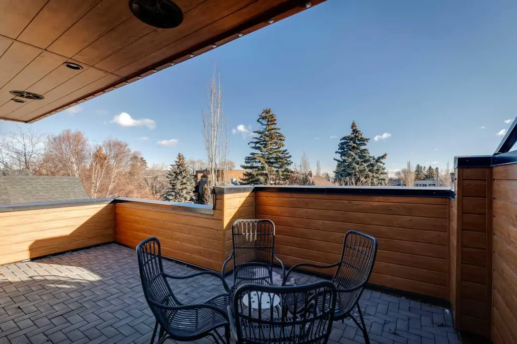 3813 1a Street SW Calgary AB T2S 1R4