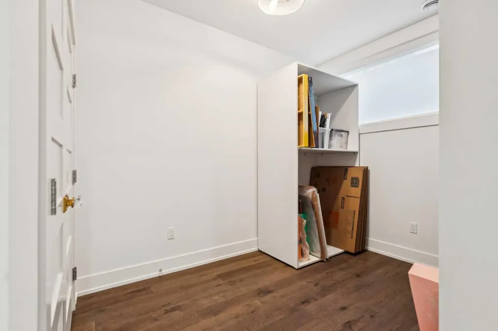 3813 1a Street SW Calgary AB T2S 1R4
