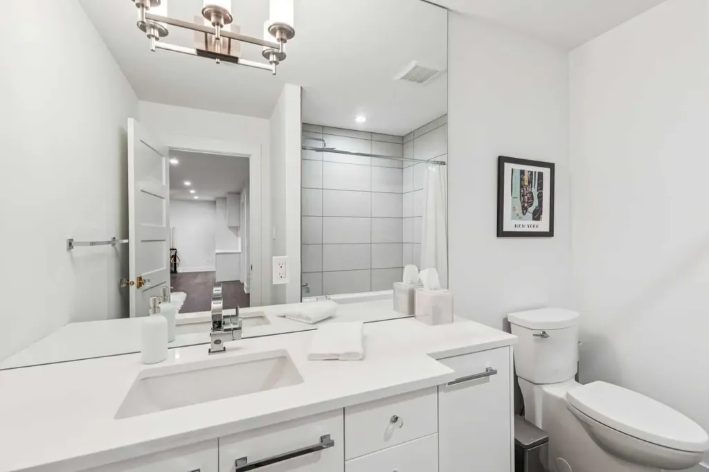 3813 1a Street SW Calgary AB T2S 1R4