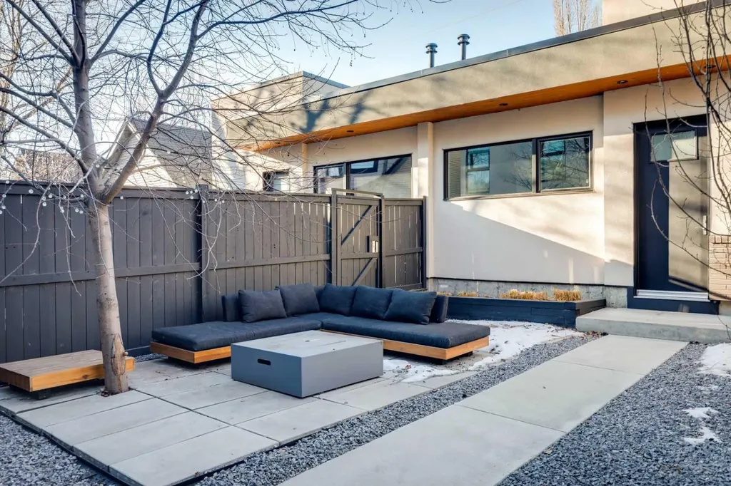 3813 1a Street SW Calgary AB T2S 1R4