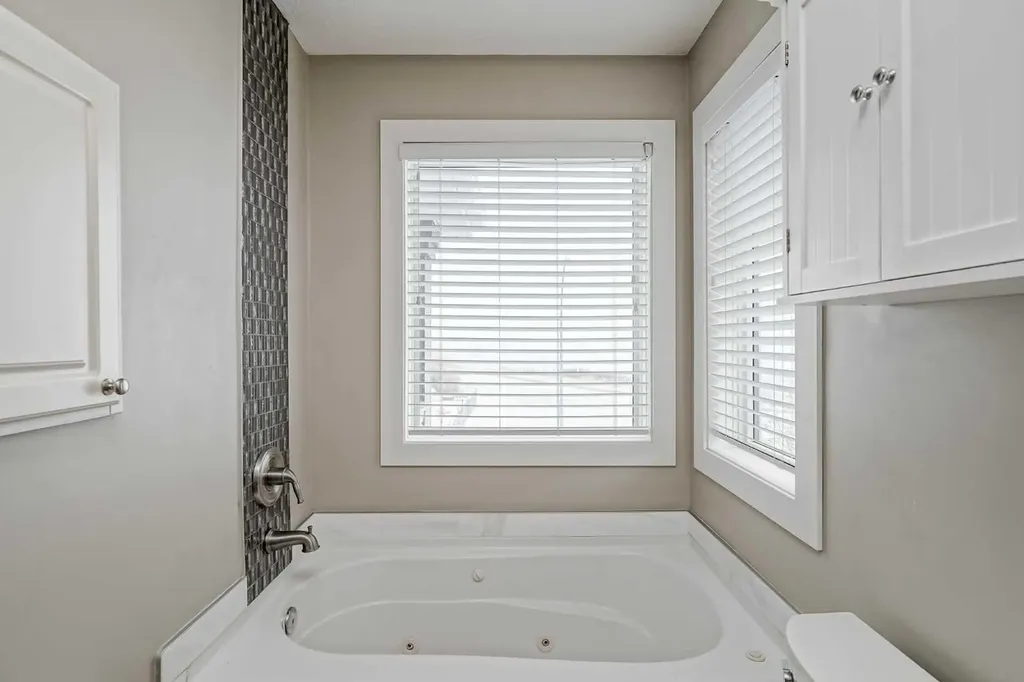 260 Chaparral Ridge Circle SE Calgary AB T2X 3M6