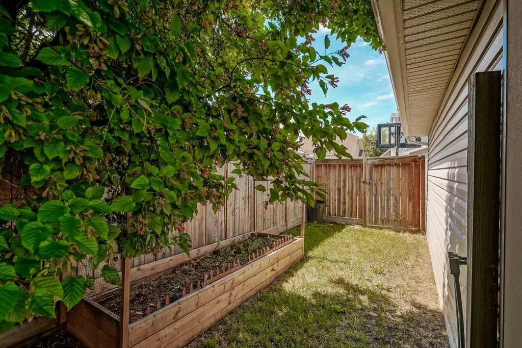 260 Chaparral Ridge Circle SE Calgary AB T2X 3M6
