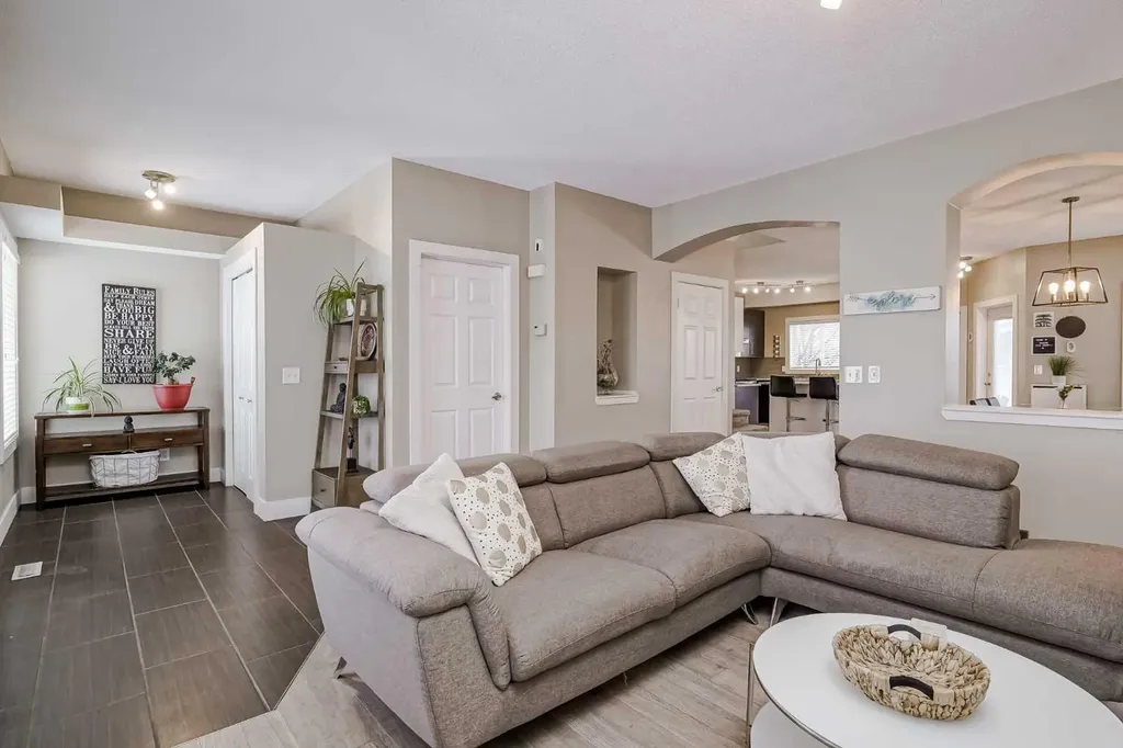 260 Chaparral Ridge Circle SE Calgary AB T2X 3M6