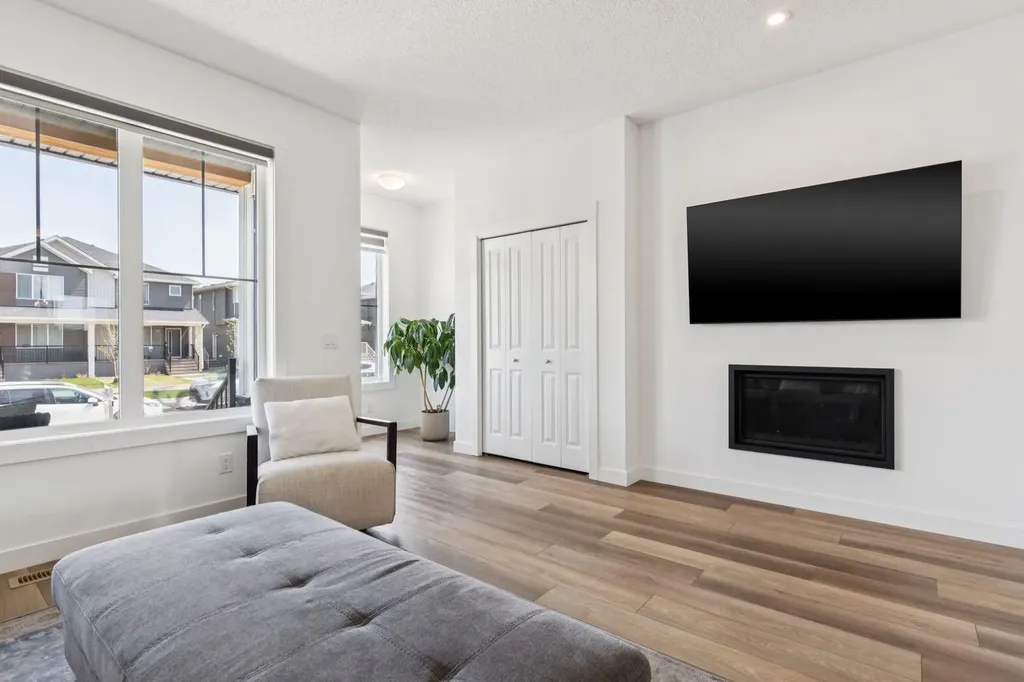 135 Creekstone Drive SW Calgary AB T2X 4Y3