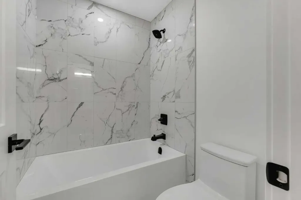 153 Waterford Passage Chestermere AB T1X 3B6
