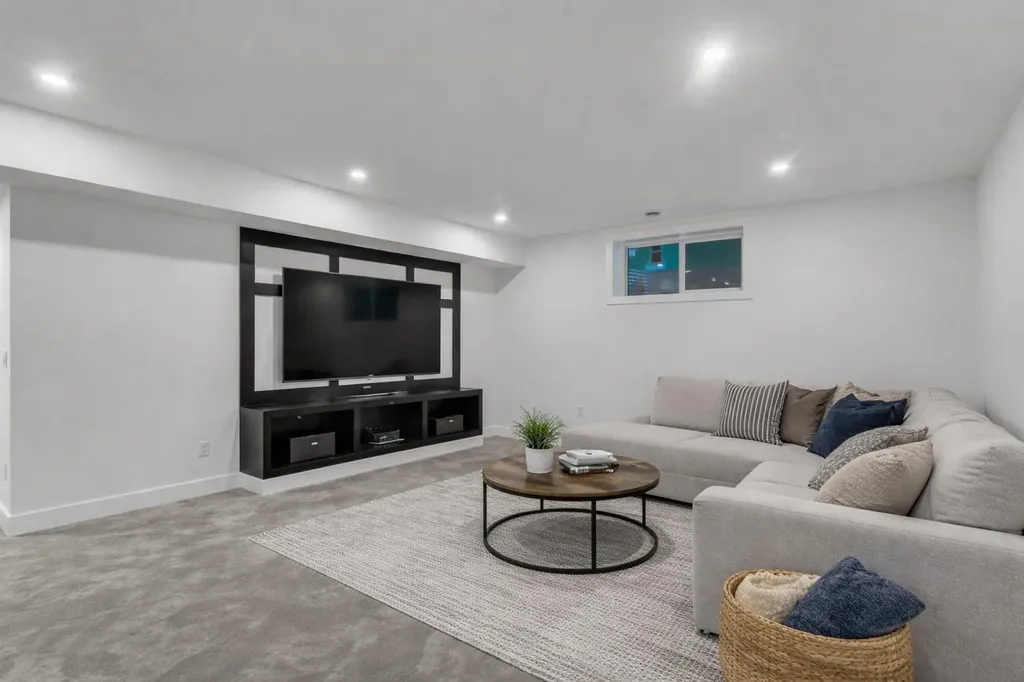 153 Waterford Passage Chestermere AB T1X 3B6