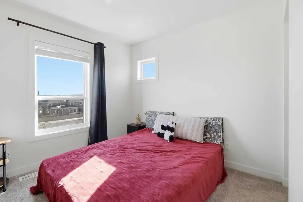 11 Evanscrest Mews NW Calgary AB T3P 0Y1