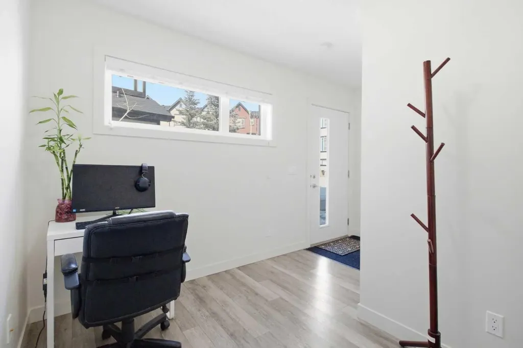 11 Evanscrest Mews NW Calgary AB T3P 0Y1
