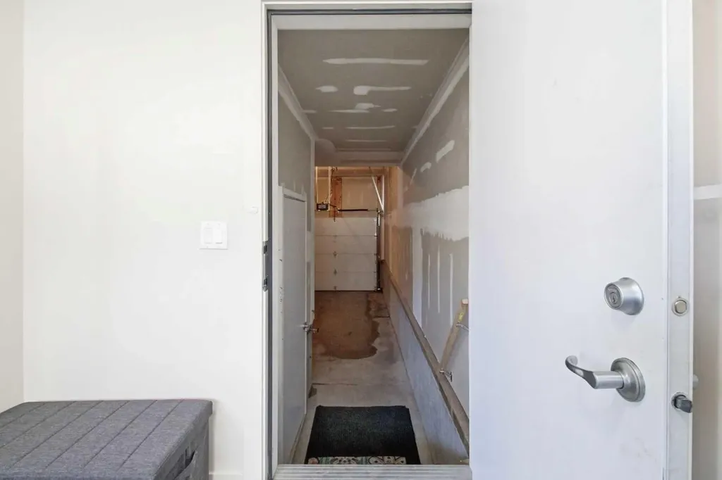 11 Evanscrest Mews NW Calgary AB T3P 0Y1