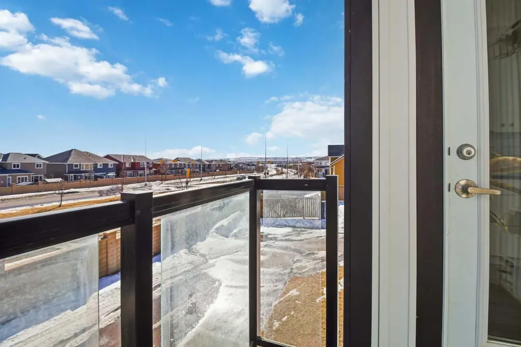 11 Evanscrest Mews NW Calgary AB T3P 0Y1