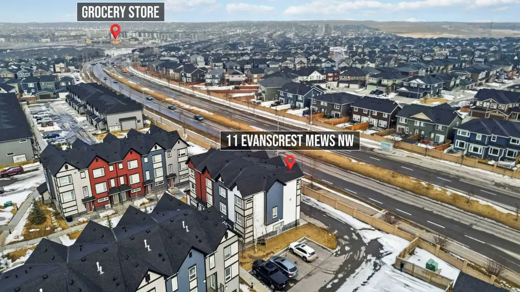 11 Evanscrest Mews NW Calgary AB T3P 0Y1