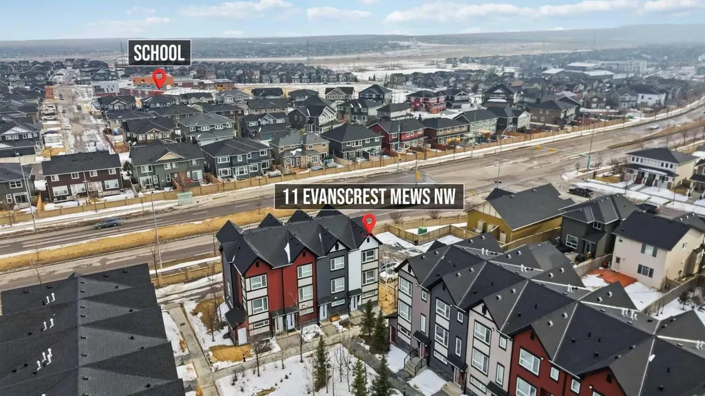 11 Evanscrest Mews NW Calgary AB T3P 0Y1