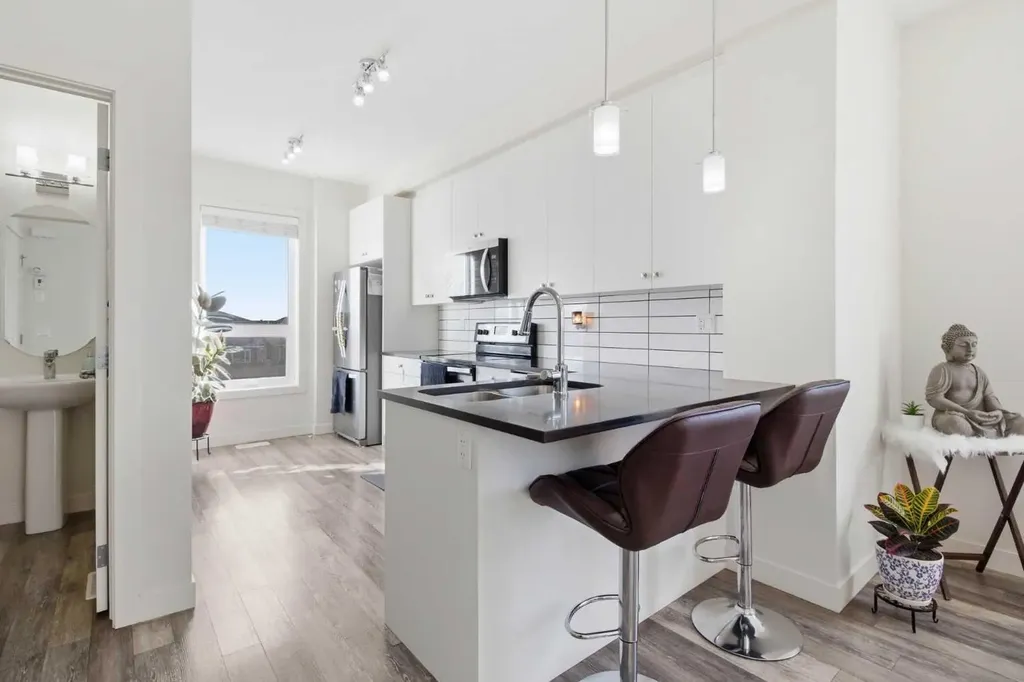 11 Evanscrest Mews NW Calgary AB T3P 0Y1