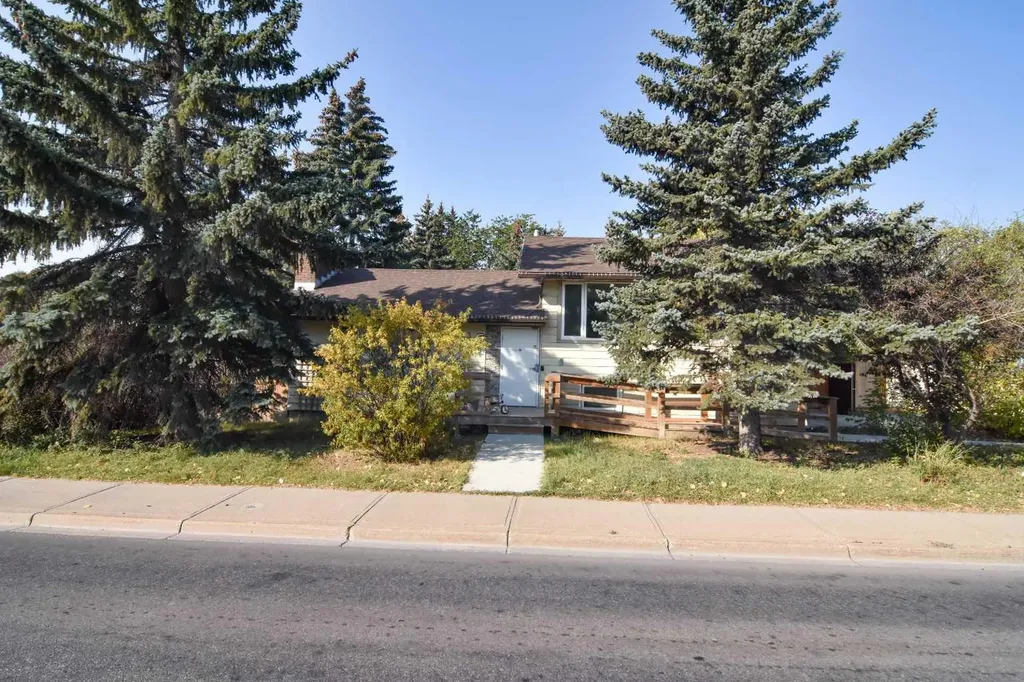 309 Main Street NW Airdrie AB T4B 1E2