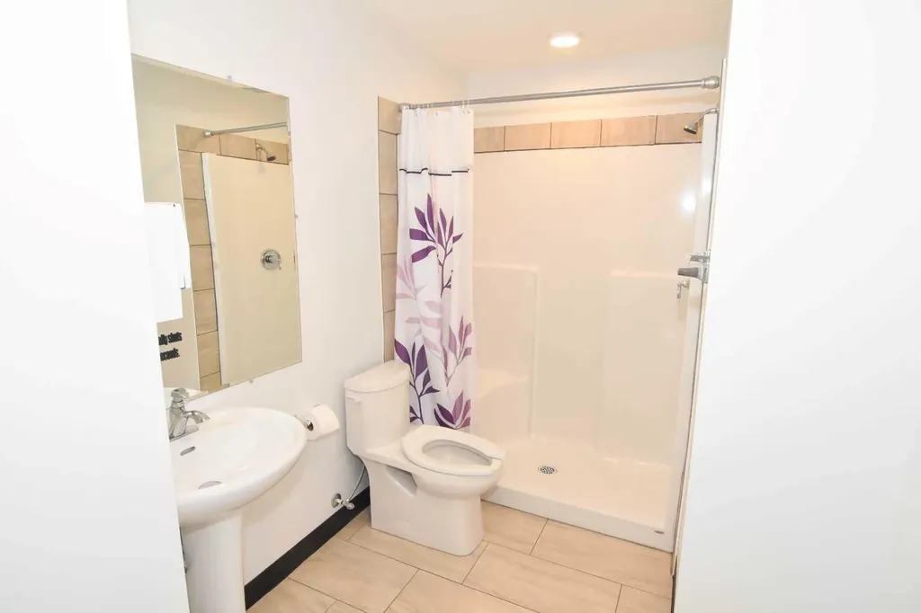309 Main Street NW Airdrie AB T4B 1E2