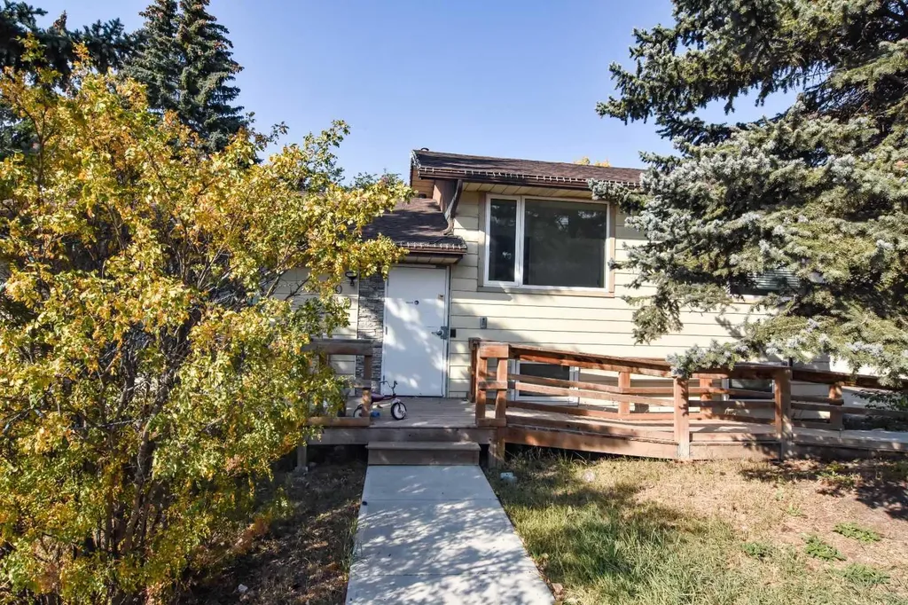309 Main Street NW Airdrie AB T4B 1E2