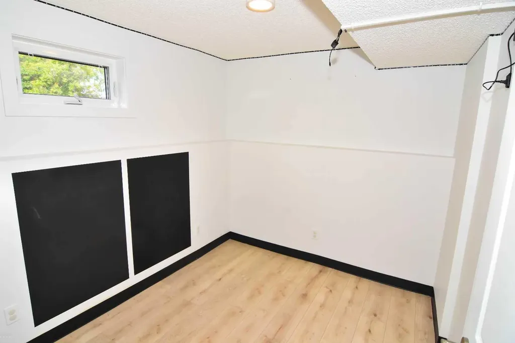 309 Main Street NW Airdrie AB T4B 1E2