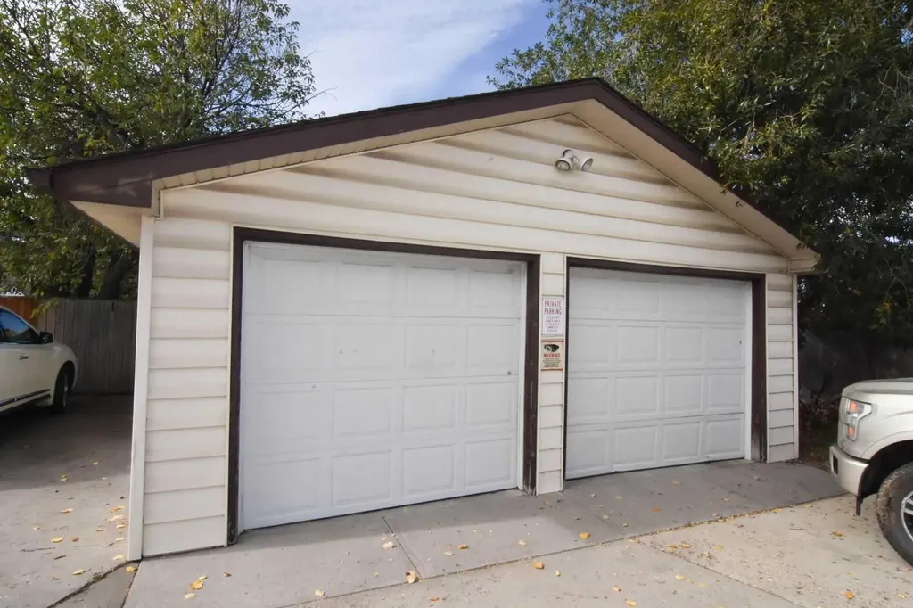 309 Main Street NW Airdrie AB T4B 1E2