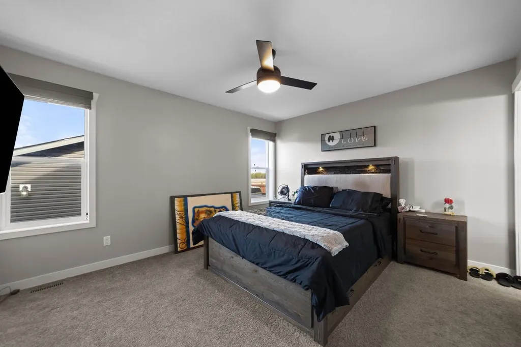 4414 75 Street Camrose AB T4V 5C9
