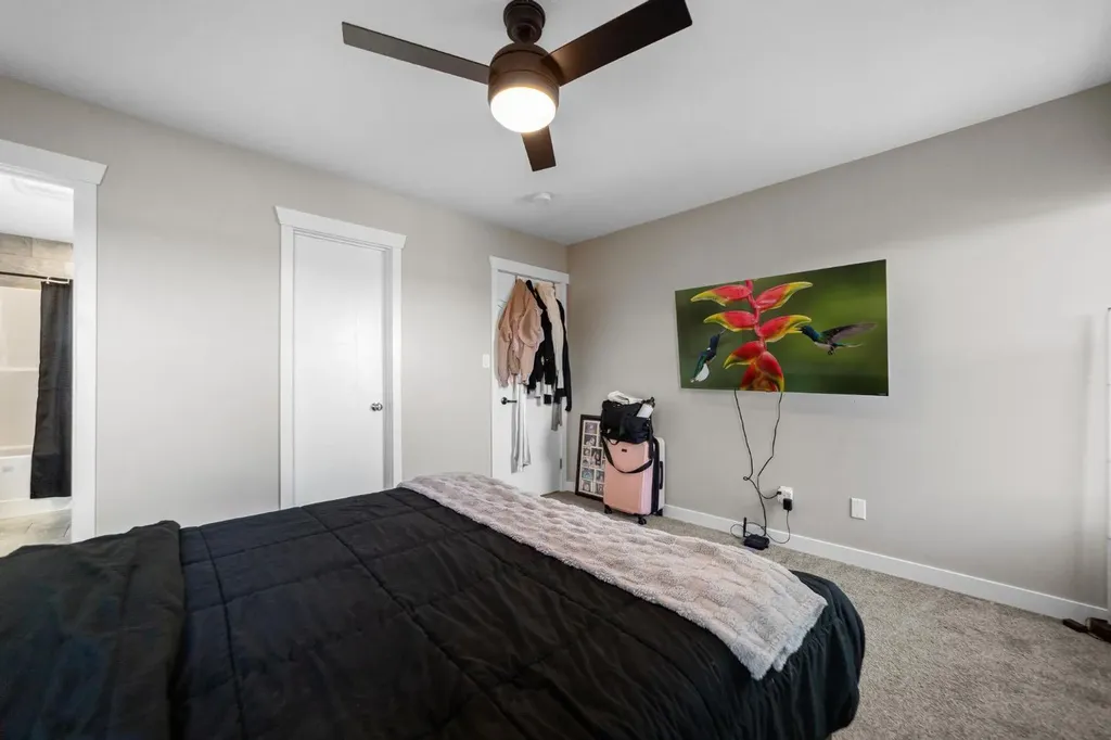 4414 75 Street Camrose AB T4V 5C9