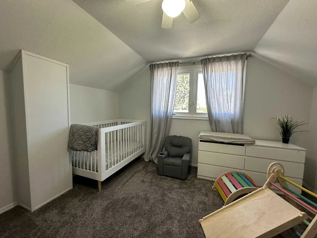 5115 61 Avenue Ponoka AB T4J 1E8