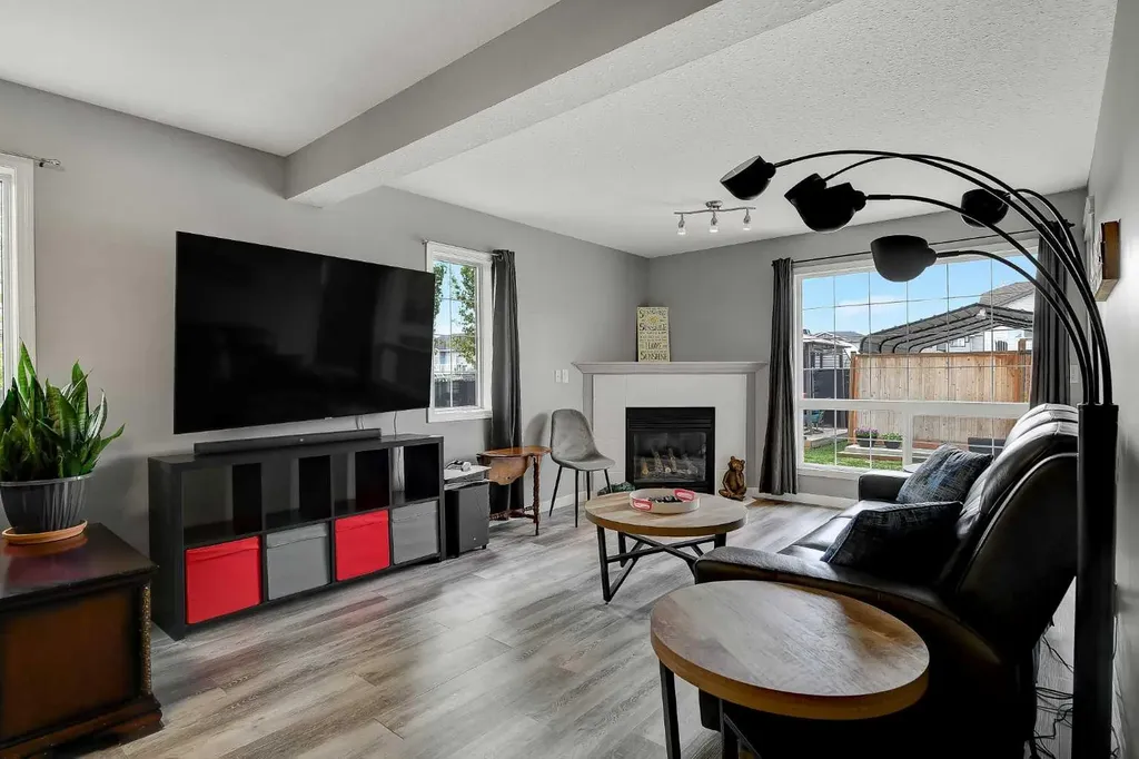 9302 91 Street Grande Prairie AB T8X0C7