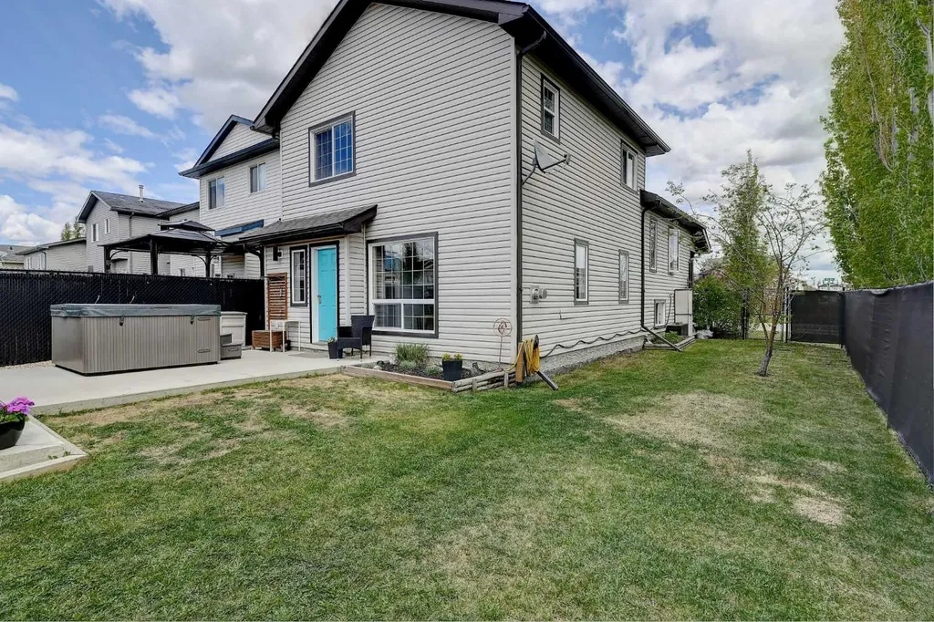 9302 91 Street Grande Prairie AB T8X0C7