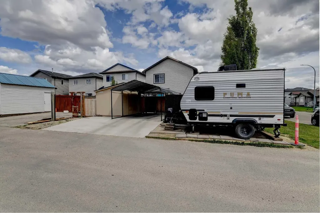 9302 91 Street Grande Prairie AB T8X0C7
