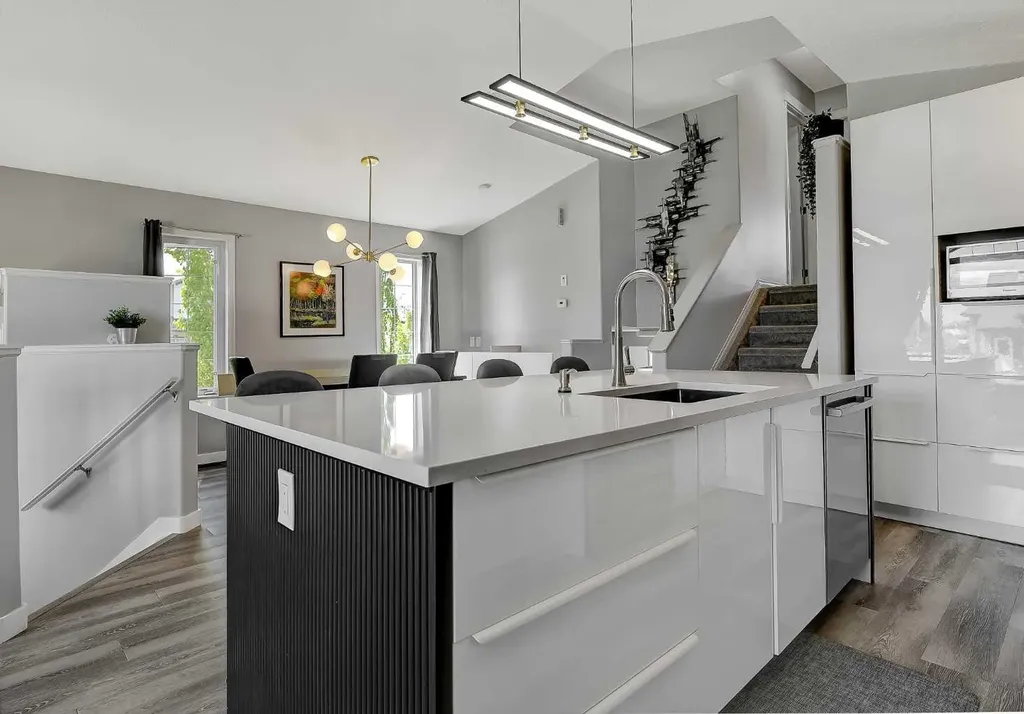 9302 91 Street Grande Prairie AB T8X0C7