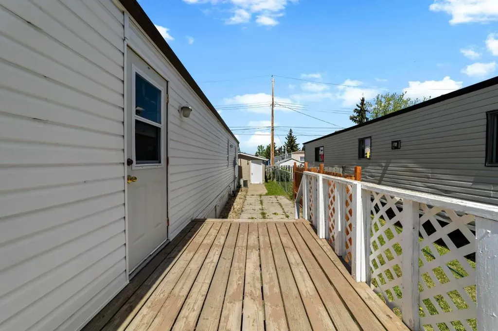 4804C 54 Avenue Camrose AB T4V 3A4